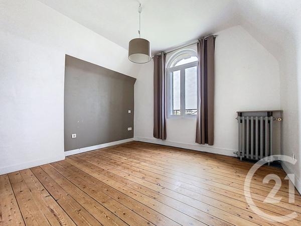 Maison à vendre  9 pièces - 239 m 2   ROCHEFORT  - 17