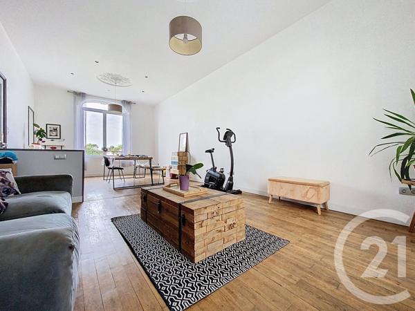 Maison à vendre  9 pièces - 239 m 2   ROCHEFORT  - 17