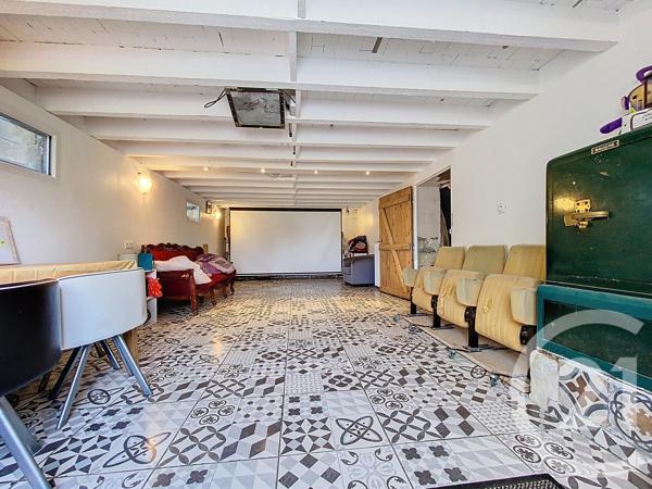 Maison à vendre  9 pièces - 239 m 2   ROCHEFORT  - 17