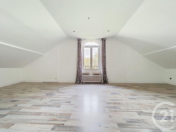 Maison à vendre  9 pièces - 239 m 2   ROCHEFORT  - 17