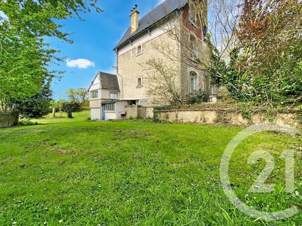 Maison à vendre  9 pièces - 239 m 2   ROCHEFORT  - 17