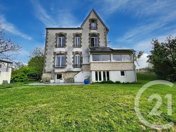 Maison à vendre  9 pièces - 239 m 2   ROCHEFORT  - 17