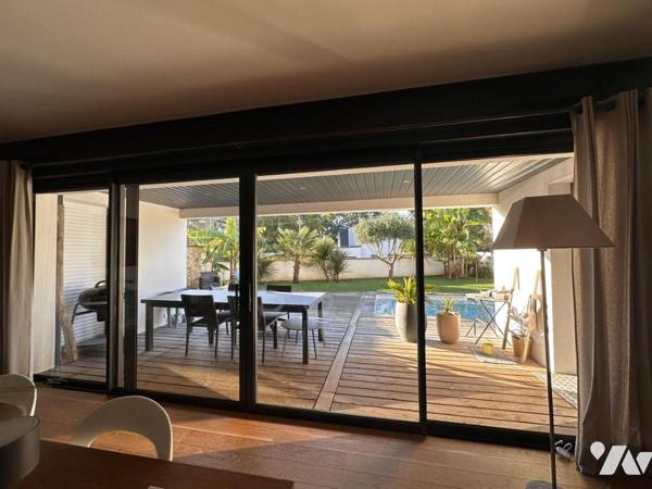 A VENDRE (56) TRES BELLE MAISON D'ARCHITECTE DE 2017 AVEC PISCINE -