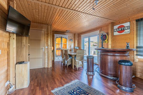 Maison 7 pièces - 220 m²