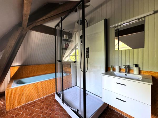 Maison 9 pièces - 300 m² Exclusivité efficity