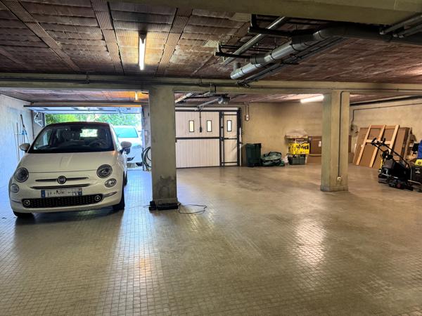 Maison 9 pièces - 300 m² Exclusivité efficity