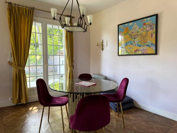 Maison 9 pièces - 300 m² Exclusivité efficity