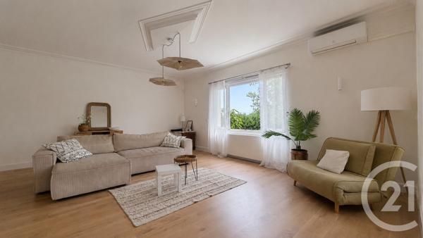 Maison à vendre  6 pièces - 200 m 2   CASTELCULIER  - 47