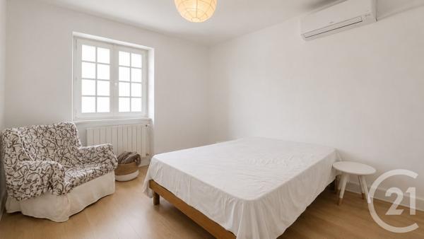 Maison à vendre  6 pièces - 200 m 2   CASTELCULIER  - 47