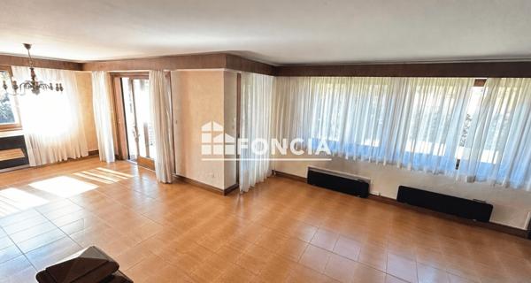 À vendre Maison 6 pièces 224 m² - Scionzier 74950