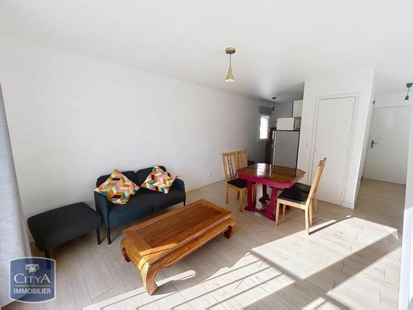 Appartement à louer 3 pièces 48.39m² Hennebont (56700)