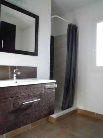 Avignon (84140) Appartement Type III en fond d'impasse