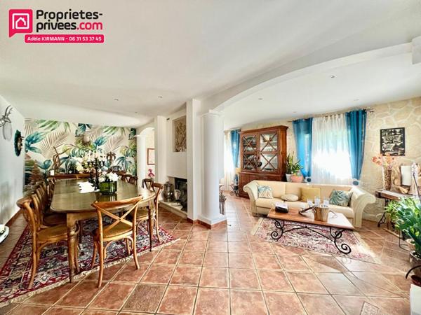 Maison familiale avec piscine et vue panoramique - 01550 Farges - 938'000