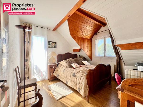 Maison familiale avec piscine et vue panoramique - 01550 Farges - 938'000