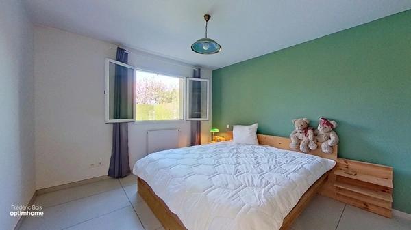 Maison 135 m2 habitable sur 2000 m2 de terrain clos avec grand garage