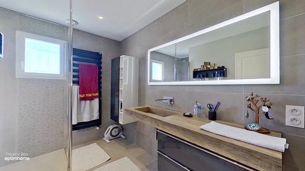 Maison 135 m2 habitable sur 2000 m2 de terrain clos avec grand garage