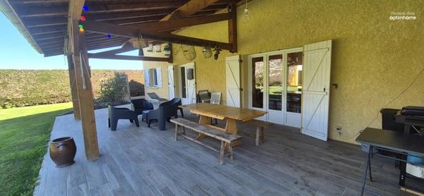 Maison 135 m2 habitable sur 2000 m2 de terrain clos avec grand garage