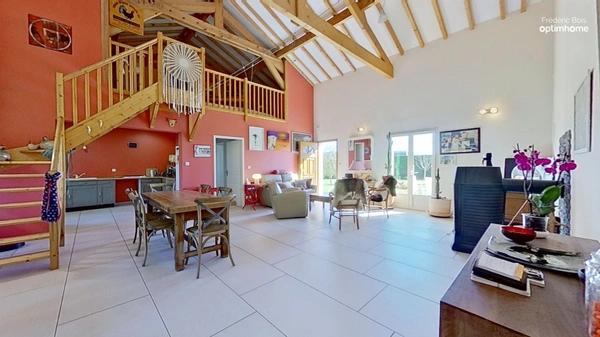 Maison 135 m2 habitable sur 2000 m2 de terrain clos avec grand garage