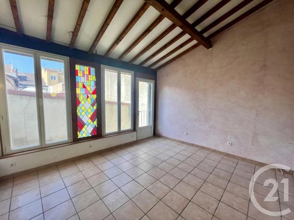 à vendre  90,70 m 2   TARARE  - 69