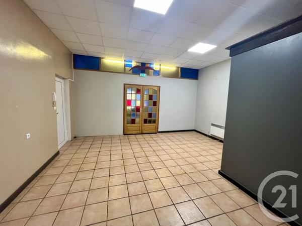 à vendre  90,70 m 2   TARARE  - 69