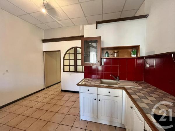 à vendre  90,70 m 2   TARARE  - 69