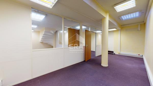 NICE - PROMENADE DES ANGLAIS : LOCAL PROFESSIONNEL DE 208 M²