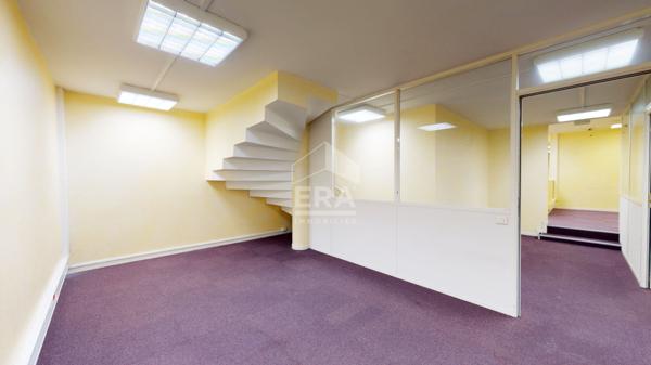 NICE - PROMENADE DES ANGLAIS : LOCAL PROFESSIONNEL DE 208 M²