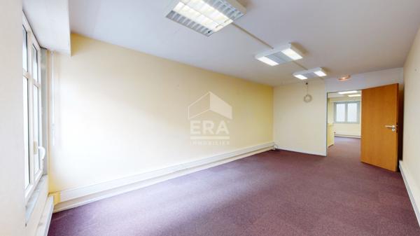 NICE - PROMENADE DES ANGLAIS : LOCAL PROFESSIONNEL DE 208 M²