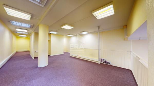 NICE - PROMENADE DES ANGLAIS : LOCAL PROFESSIONNEL DE 208 M²