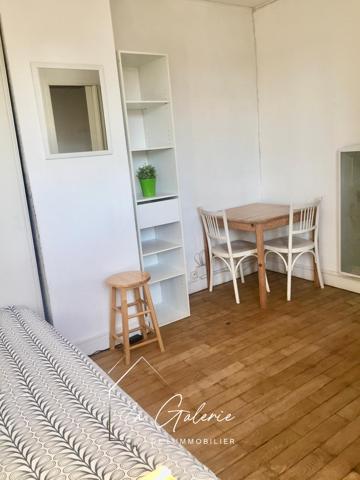TROIS CHAMBRES DE BONNE HYPER CENTRE GRENOBLE