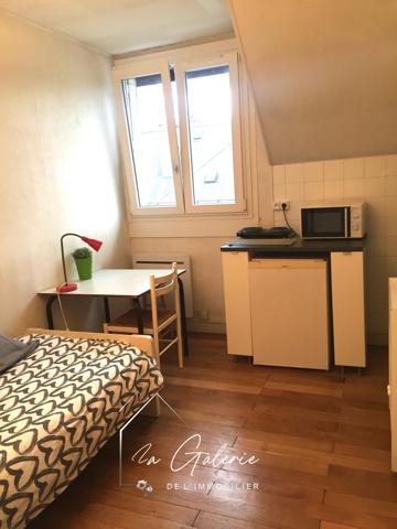 TROIS CHAMBRES DE BONNE HYPER CENTRE GRENOBLE