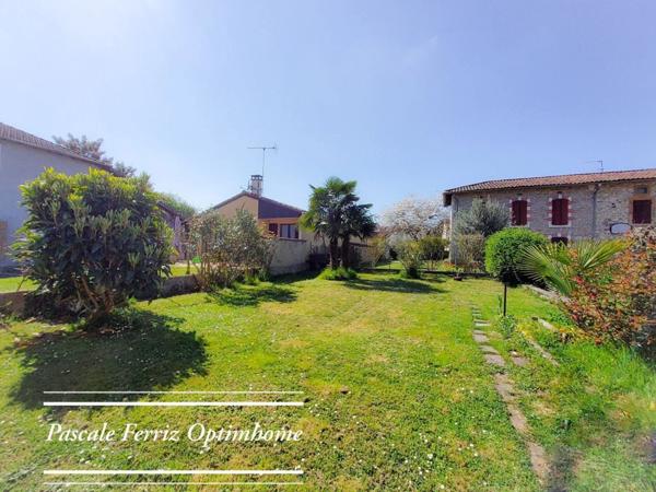 « GLYCINE » Belle Maison T6 - 153 m² – 5 chambres sur terrain 866 m² + garage + 40m² dépendance à Mazères-sur-Salat