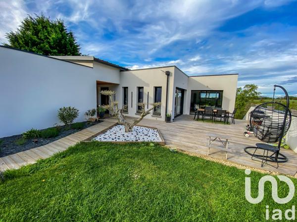 Maison d’architecte 6 pièces de 160 m² à Moustoir-Ac (56500)