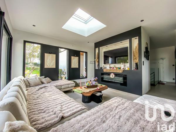 Maison d’architecte 6 pièces de 160 m² à Moustoir-Ac (56500)