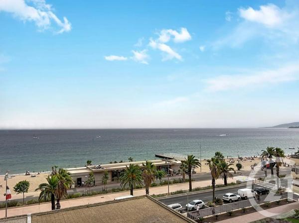 Appartement T2 à vendre  2 pièces - 38 m 2   FREJUS  - 83