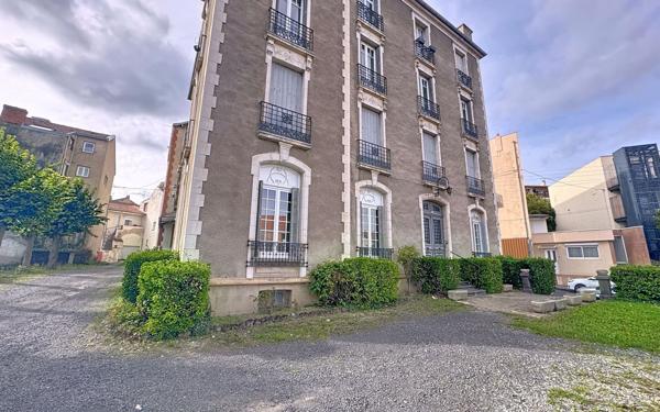 Appartement à vendre    2 pièces •  Châtel-Guyon