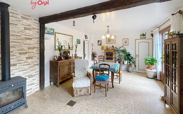 Maison à vendre    5 pièces •  Hardricourt