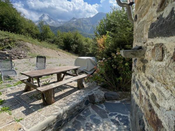 Grange - Vallee d'ossau - Réf.:205445 EXCLUSIVITE - GRANGE RENOVEE - BELLE VUE - 8019 M² DE TERRAIN -