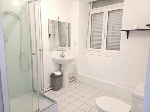 Appartement à louer    2 pièces • 40 m2    Hazebrouck