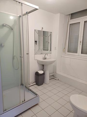 Appartement à louer    2 pièces • 40 m2    Hazebrouck