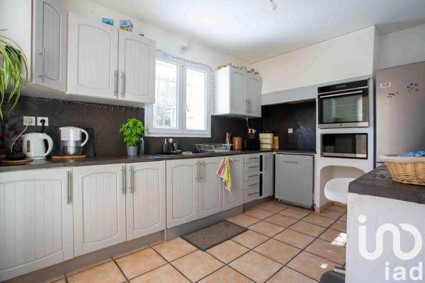 Maison à vendre 4 pièces 130 m² Rochefort-du-Gard