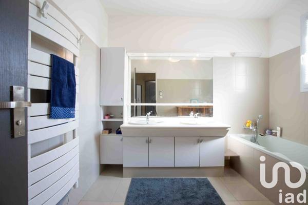 Maison à vendre 4 pièces 130 m² Rochefort-du-Gard