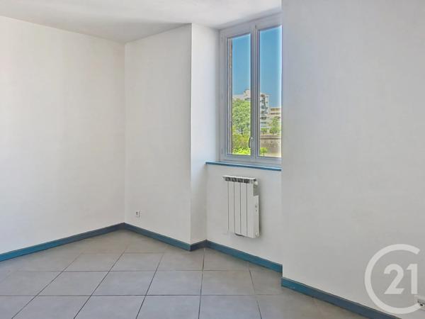 Appartement à vendre  3 pièces - 50 m 2   ALES  - 30