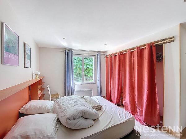 A Vendre Maison de ville en pierre avec deux chambres, terrasse et jardin au centre d'Eauze