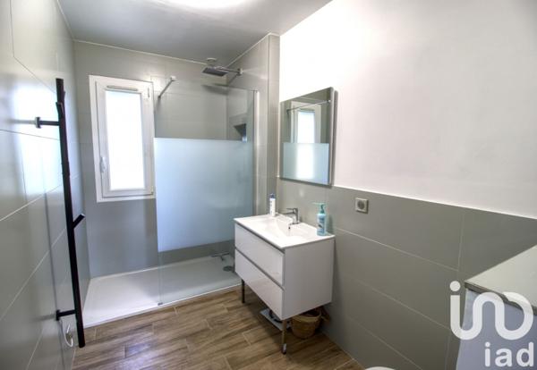 Maison traditionnelle 8 pièces de 158 m² à Couilly-Pont-aux-Dames (77860)