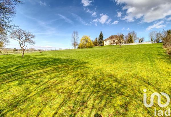 Maison traditionnelle 8 pièces de 158 m² à Couilly-Pont-aux-Dames (77860)