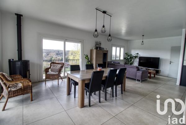 Maison traditionnelle 8 pièces de 158 m² à Couilly-Pont-aux-Dames (77860)