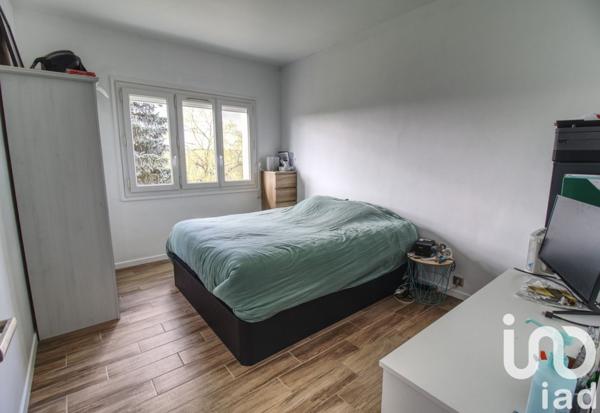 Maison traditionnelle 8 pièces de 158 m² à Couilly-Pont-aux-Dames (77860)