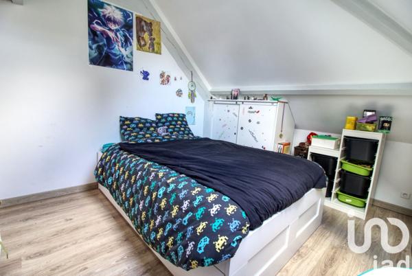 Maison traditionnelle 8 pièces de 158 m² à Couilly-Pont-aux-Dames (77860)