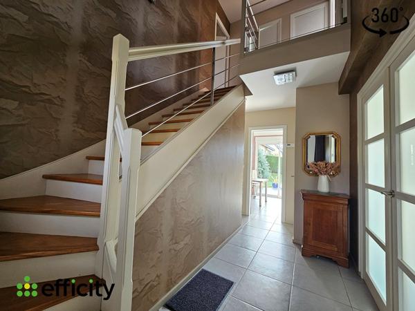 Maison 6 pièces - 101 m² Exclusivité efficity